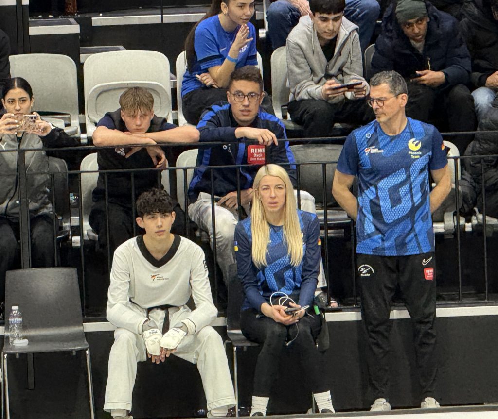 Nicolas (weißer Dobok) vor dem Einsatz